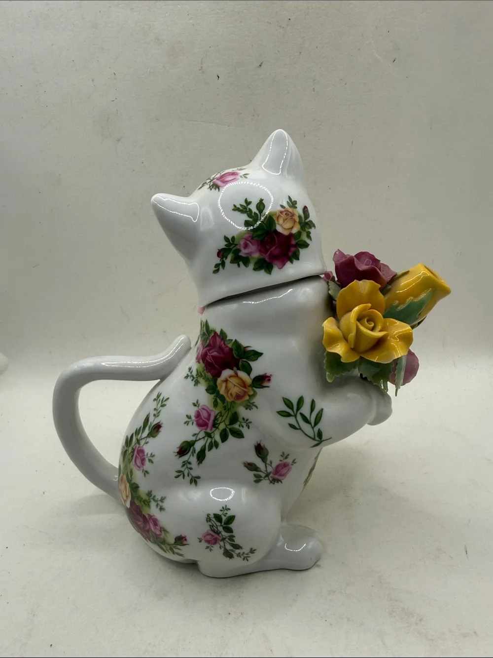 Royal Albert Old Country Roses Cat Figurine Vase Pitcher Porcelain Kitty Flowers